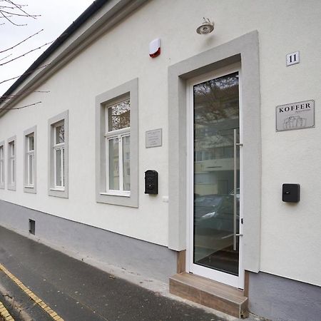 Koffer Apartman Eger Esterno foto