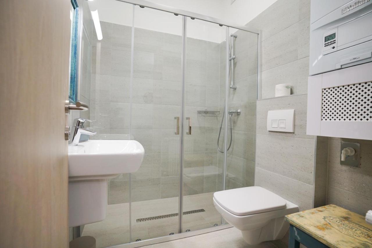 Koffer Apartman Eger Esterno foto